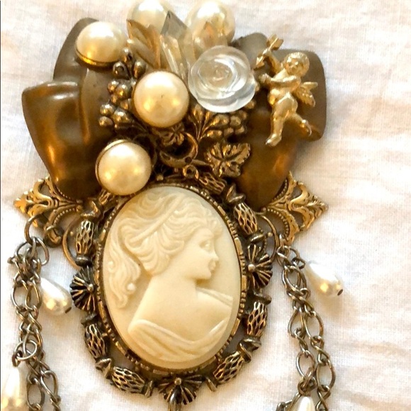 Stunning Vintage Handmade Collage Cameo jewelry brooch - Picture 7 of 11